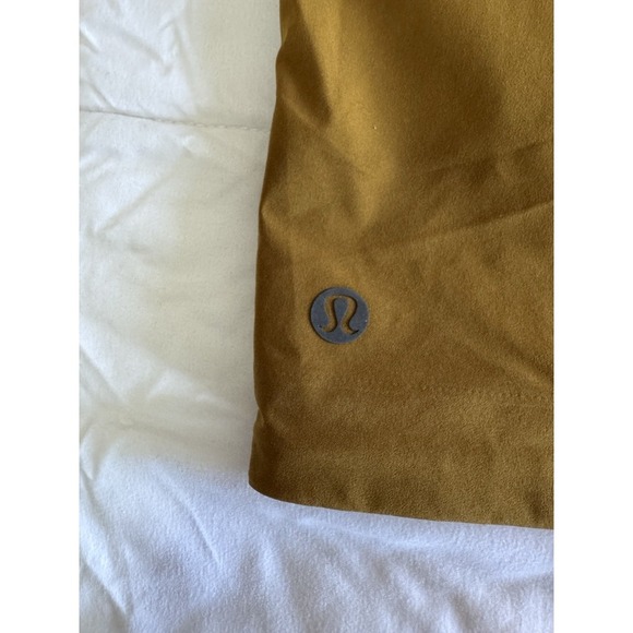 NEW Lululemon Stretch Glyde Waterproof Jacket Size Small Melt Yellow Cinchable - Picture 12 of 16